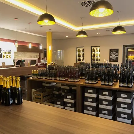 Hotell Weingut Schreieck Vinotel & Gutshaus Sankt Martin