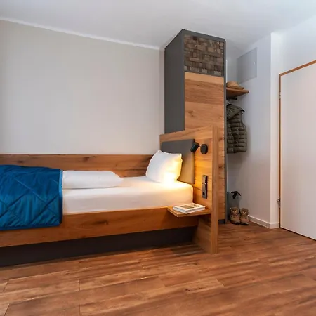 מלון Weingut Schreieck Vinotel & Gutshaus 4*