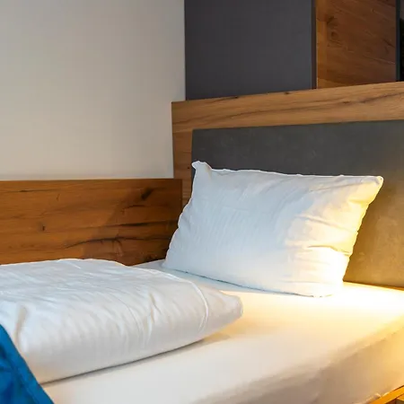 Weingut Schreieck Vinotel & Gutshaus 4*