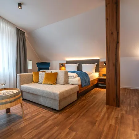 Weingut Schreieck Vinotel & Gutshaus 4*