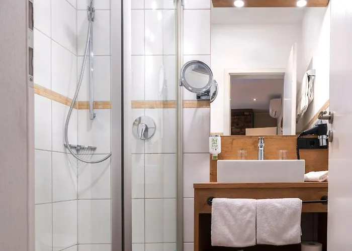 Weingut Schreieck Vinotel & Gutshaus Hotel 4*