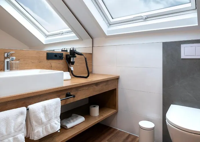 Weingut Schreieck Vinotel & Gutshaus Hotel 4*